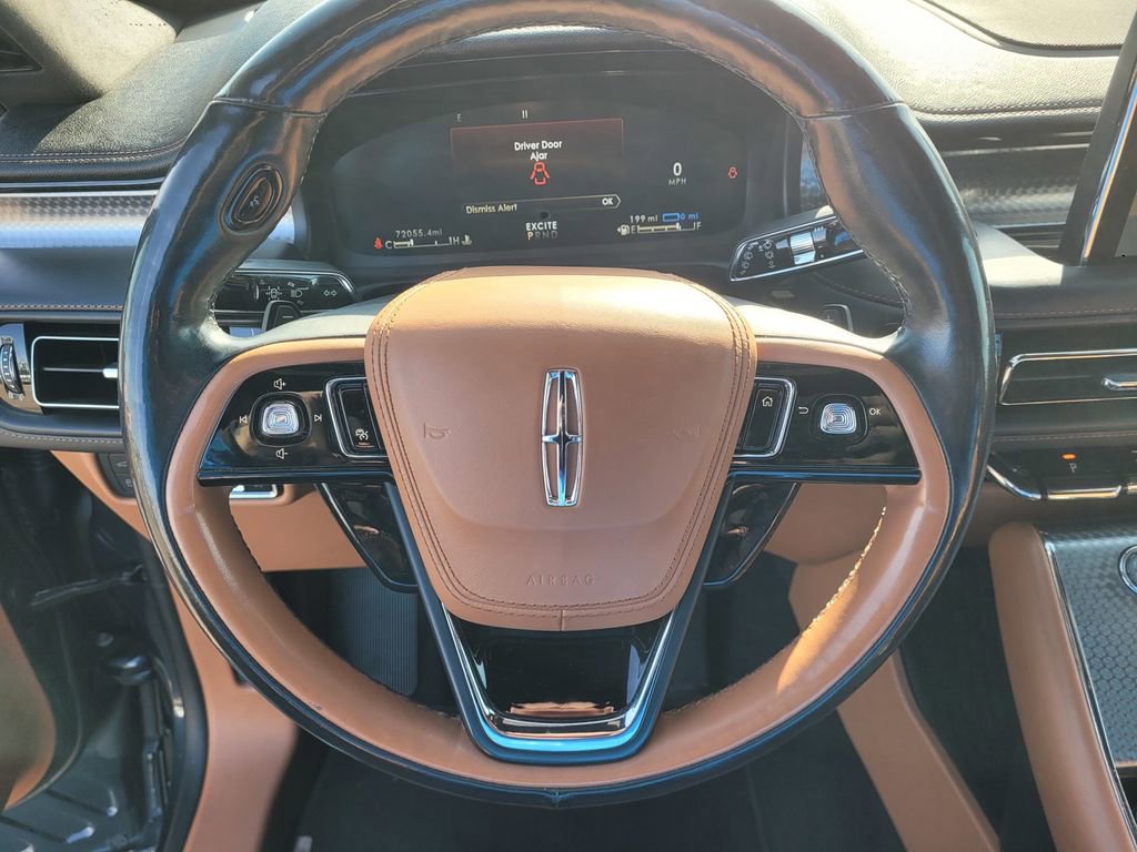 Used 2021 Lincoln Aviator Black Label Grand Touring w/ Class IV Trailer Tow Package AWD/4WD image 21