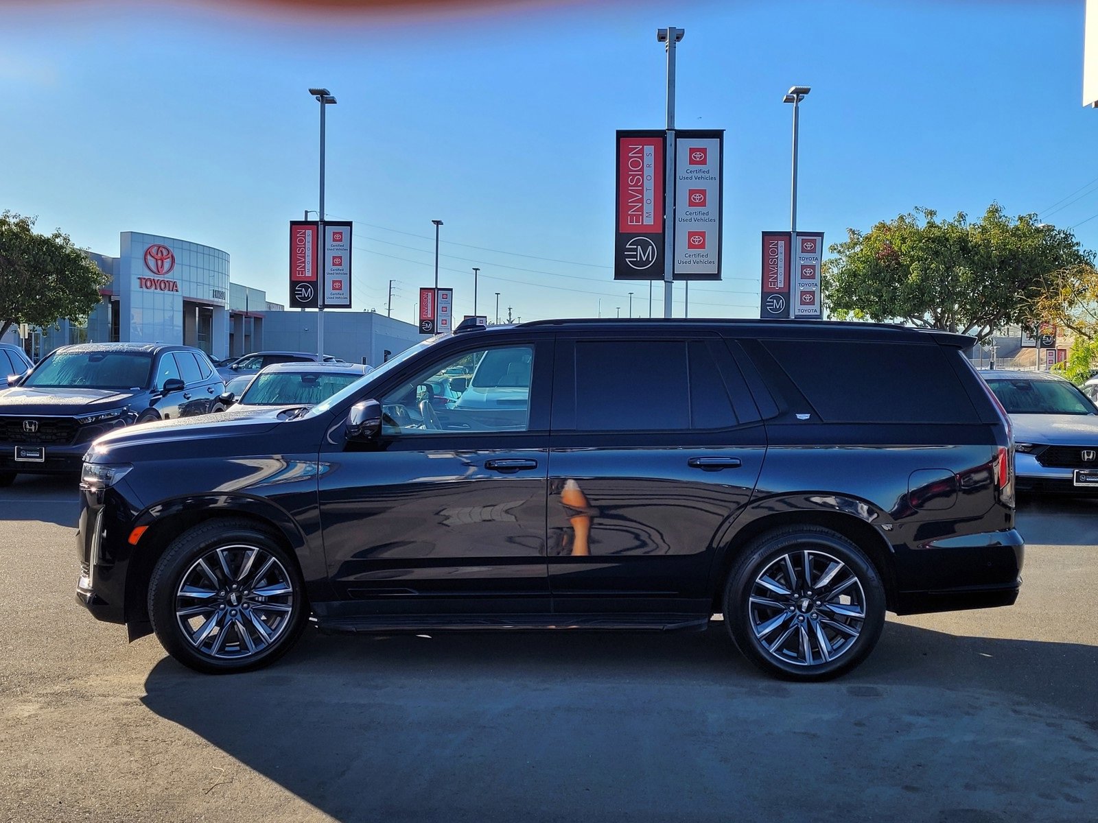 Used 2021 Cadillac Escalade Sport Platinum image 8