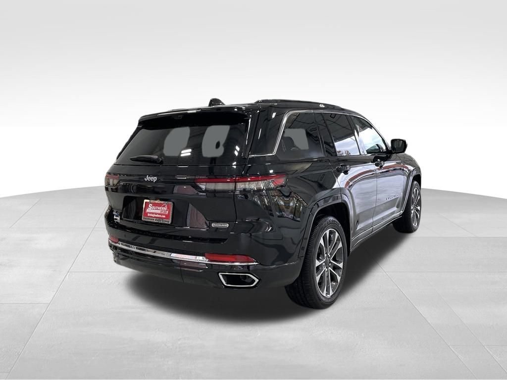 Used 2024 Jeep Grand Cherokee Overland w/ Advanced Protech Group III AWD/4WD image 5