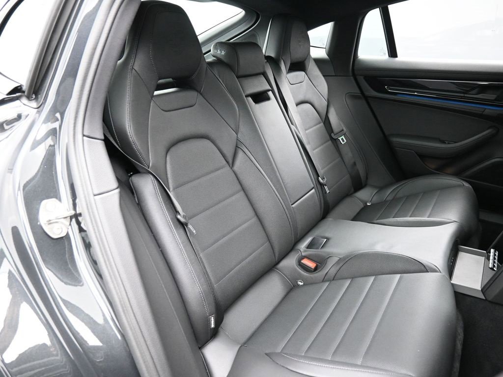 New 2026 Porsche Panamera 4 image 26