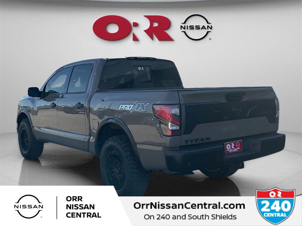 Used 2021 Nissan Titan PRO-4X w/ Pro-4x Convenience Package image 7
