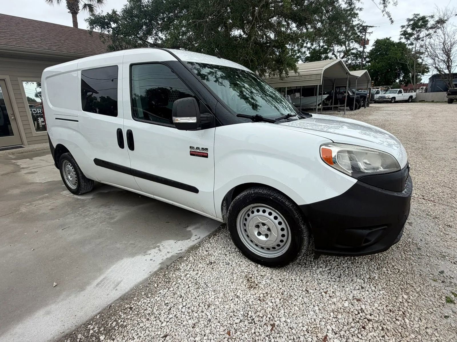 Used 2017 RAM ProMaster City Tradesman w/ Rear Back-up Camera Group FWD image 2