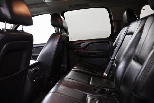 Used 2012 Chevrolet Suburban LT image 26