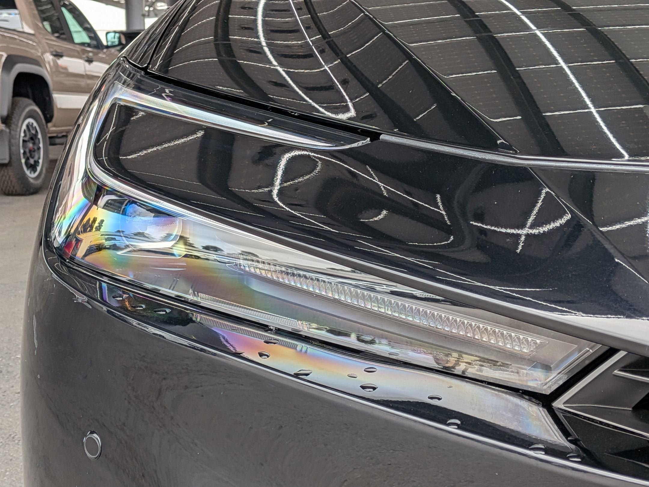 Certified 2023 Toyota Prius XLE FWD image 6