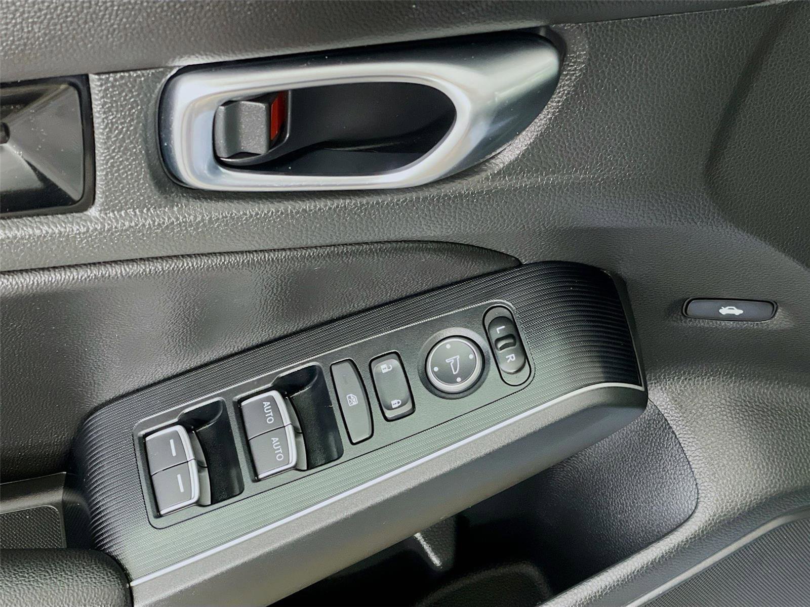 Used 2024 Honda Civic Touring image 24