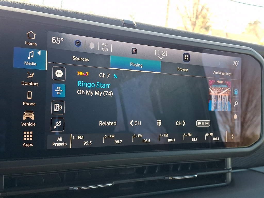 Certified 2025 Jeep Wrangler Unlimited Rubicon image 29