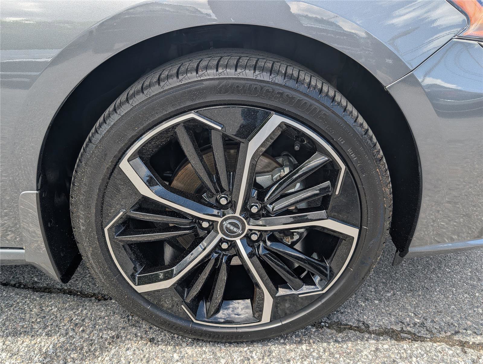 Used 2025 Nissan Altima 2.5 SR w/ SR Premium Package FWD image 9