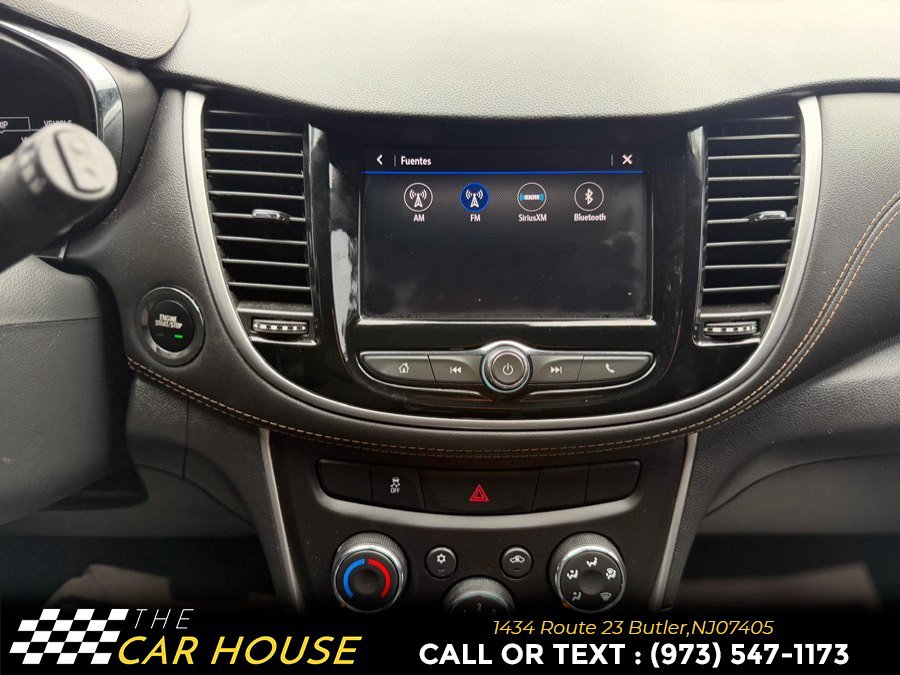 Used 2020 Chevrolet Trax LT w/ Driver Confidence Package AWD/4WD image 24
