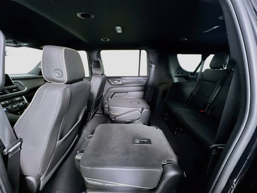 Certified 2023 GMC Yukon XL SLT w/ SLT Luxury Package AWD/4WD image 24