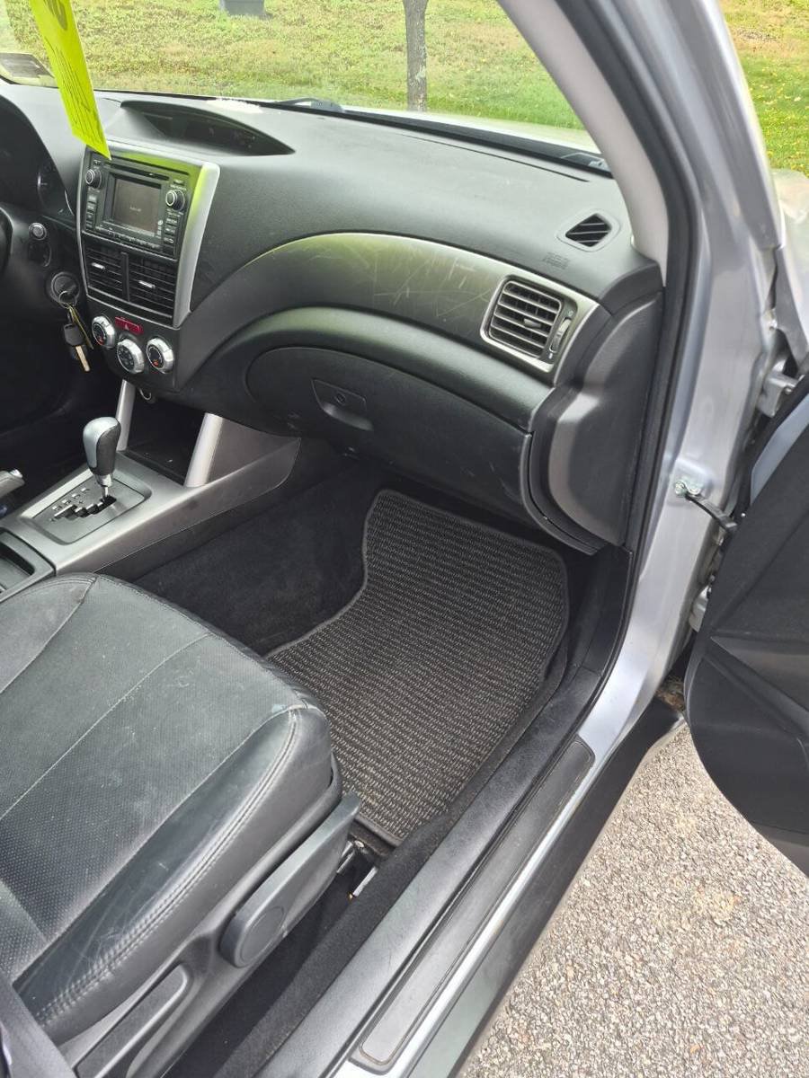 Used 2013 Subaru Forester 2.5X Limited AWD/4WD image 8