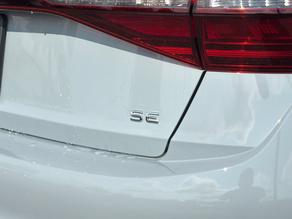 New 2026 Volkswagen Jetta SE FWD image 6