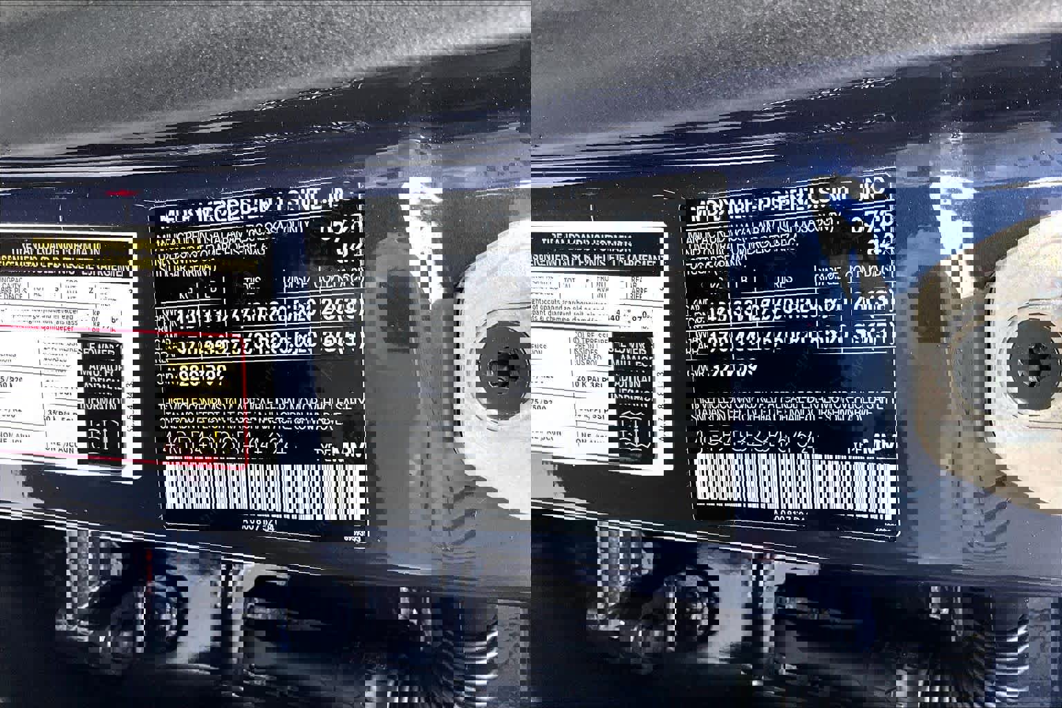 Used 2025 Mercedes-Benz GLE 450e 4MATIC image 37