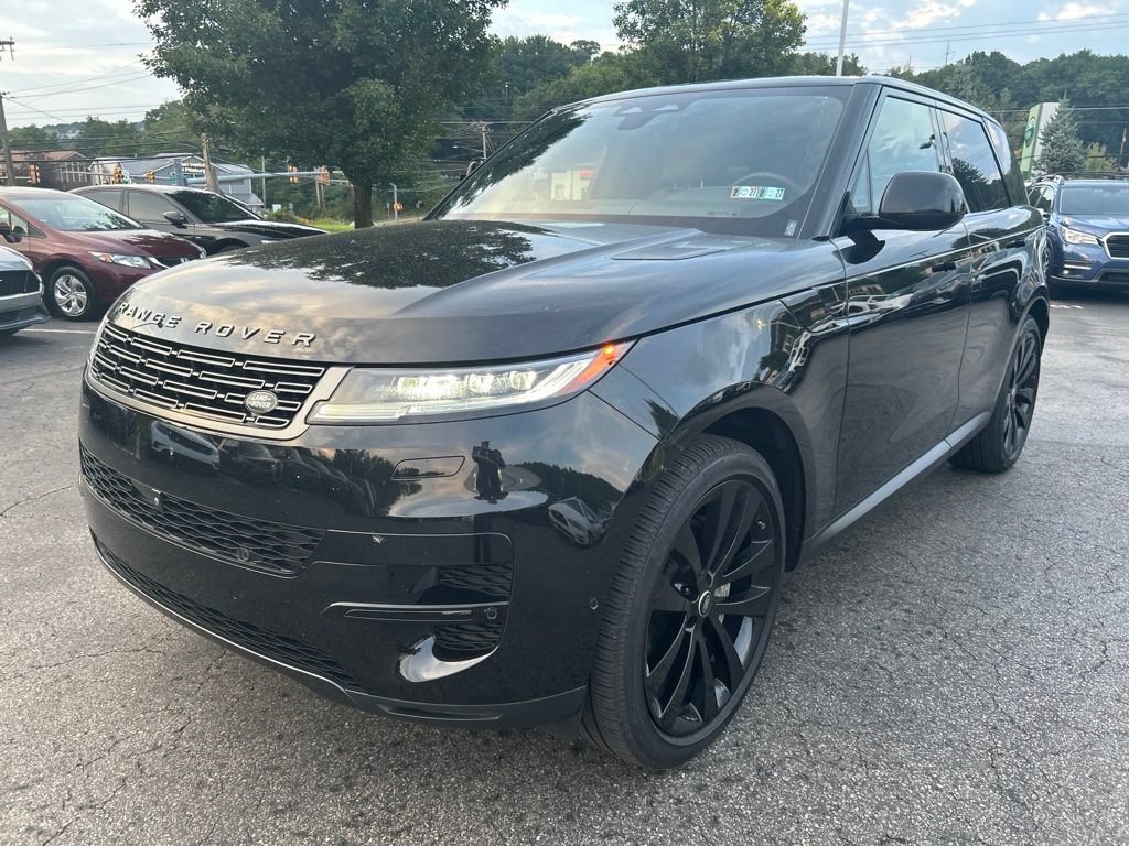 Certified 2025 Land Rover Range Rover Sport SE AWD/4WD image 4