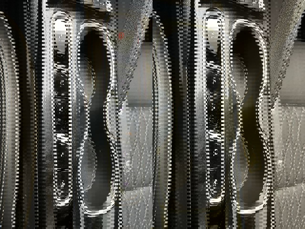 Used 2023 Buick Envision Avenir image 26