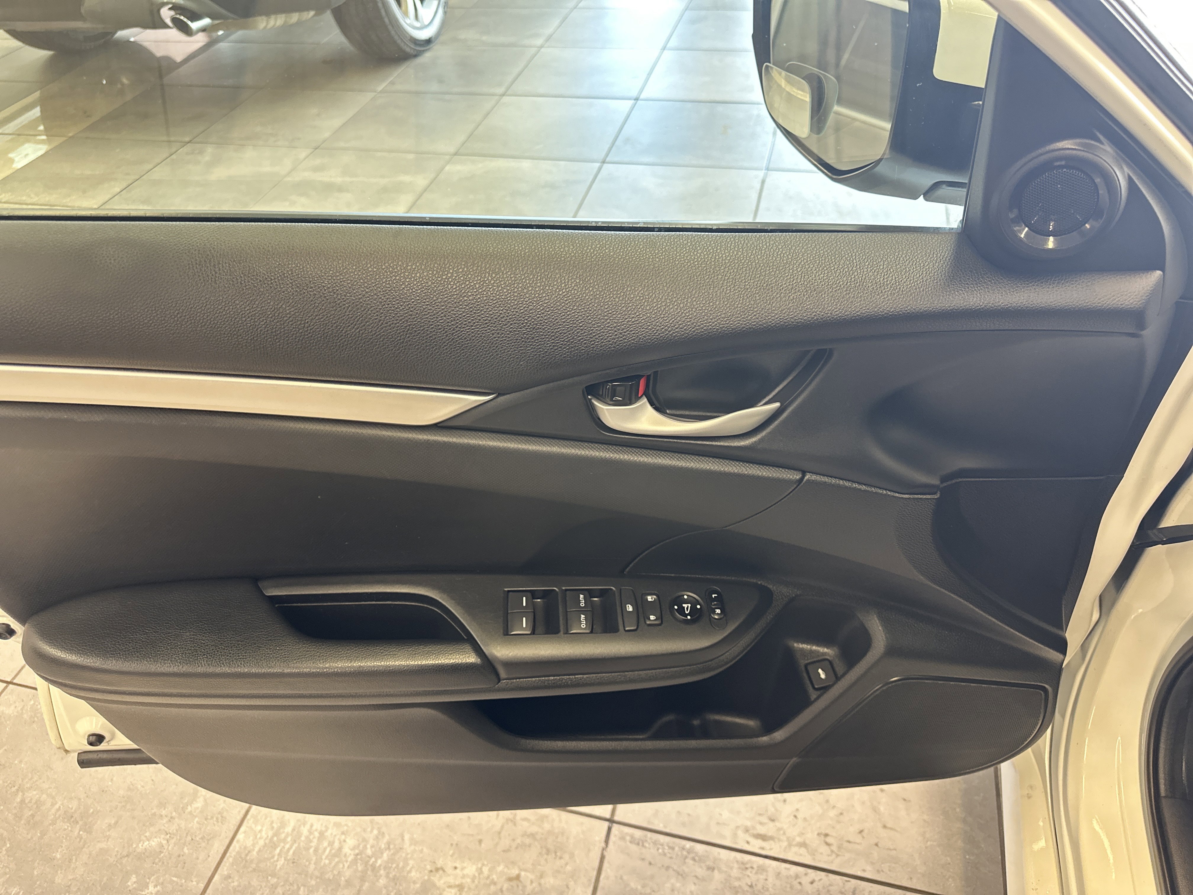 Used 2020 Honda Civic Sport image 21