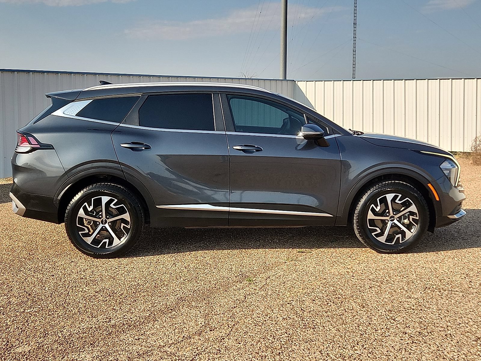 Used 2023 Kia Sportage EX AWD/4WD image 5