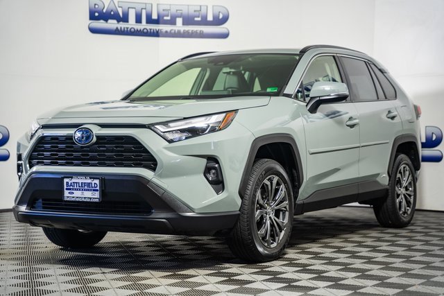 Certified 2022 Toyota RAV4 XLE Premium image 3