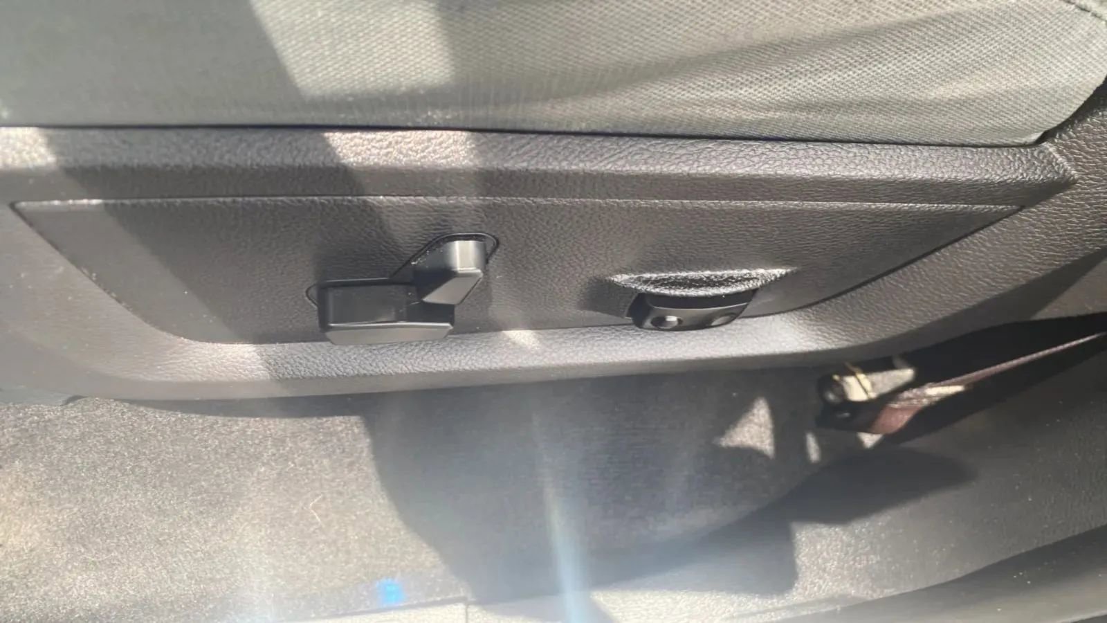 Used 2016 RAM 1500 Big Horn RWD image 17