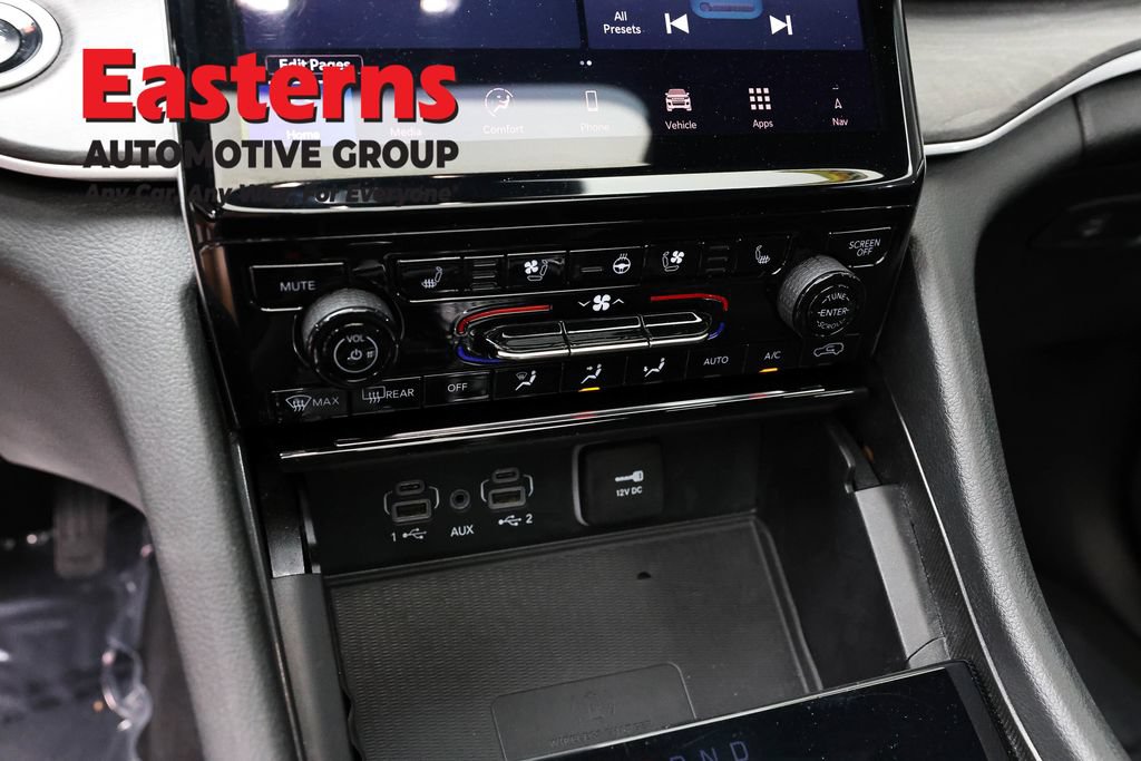 Used 2024 Jeep Grand Cherokee L Limited w/ Luxury Tech Group II AWD/4WD image 20