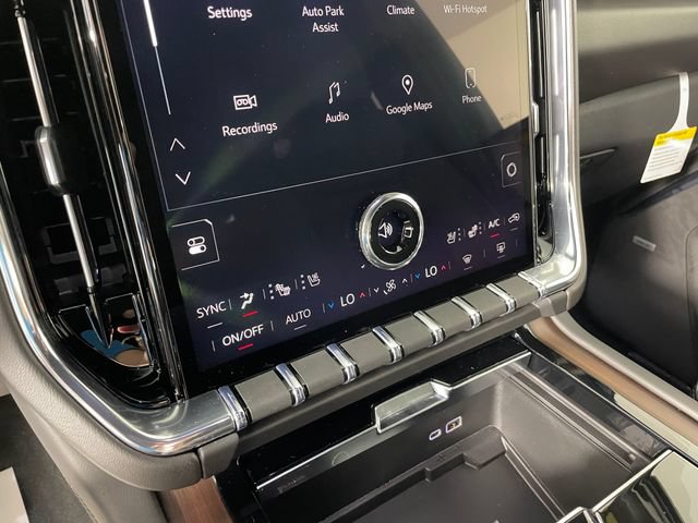 New 2026 GMC Yukon Denali w/ Denali Reserve Package AWD/4WD image 5