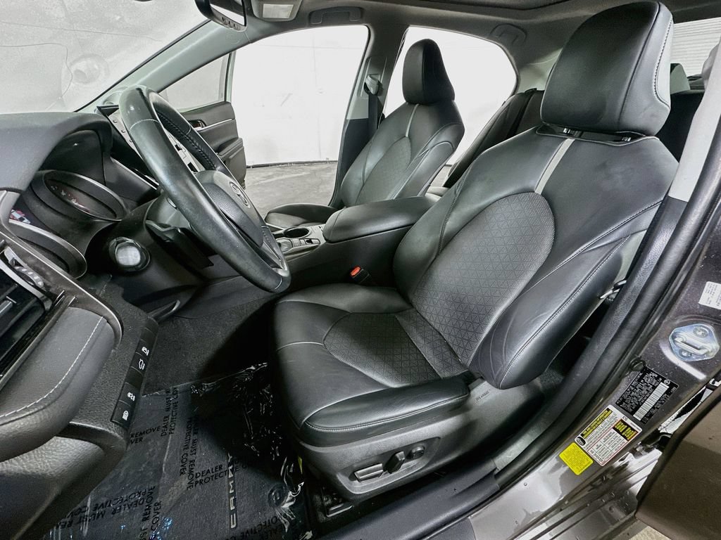 Used 2022 Toyota Camry XSE w/ Navigation Package FWD image 13