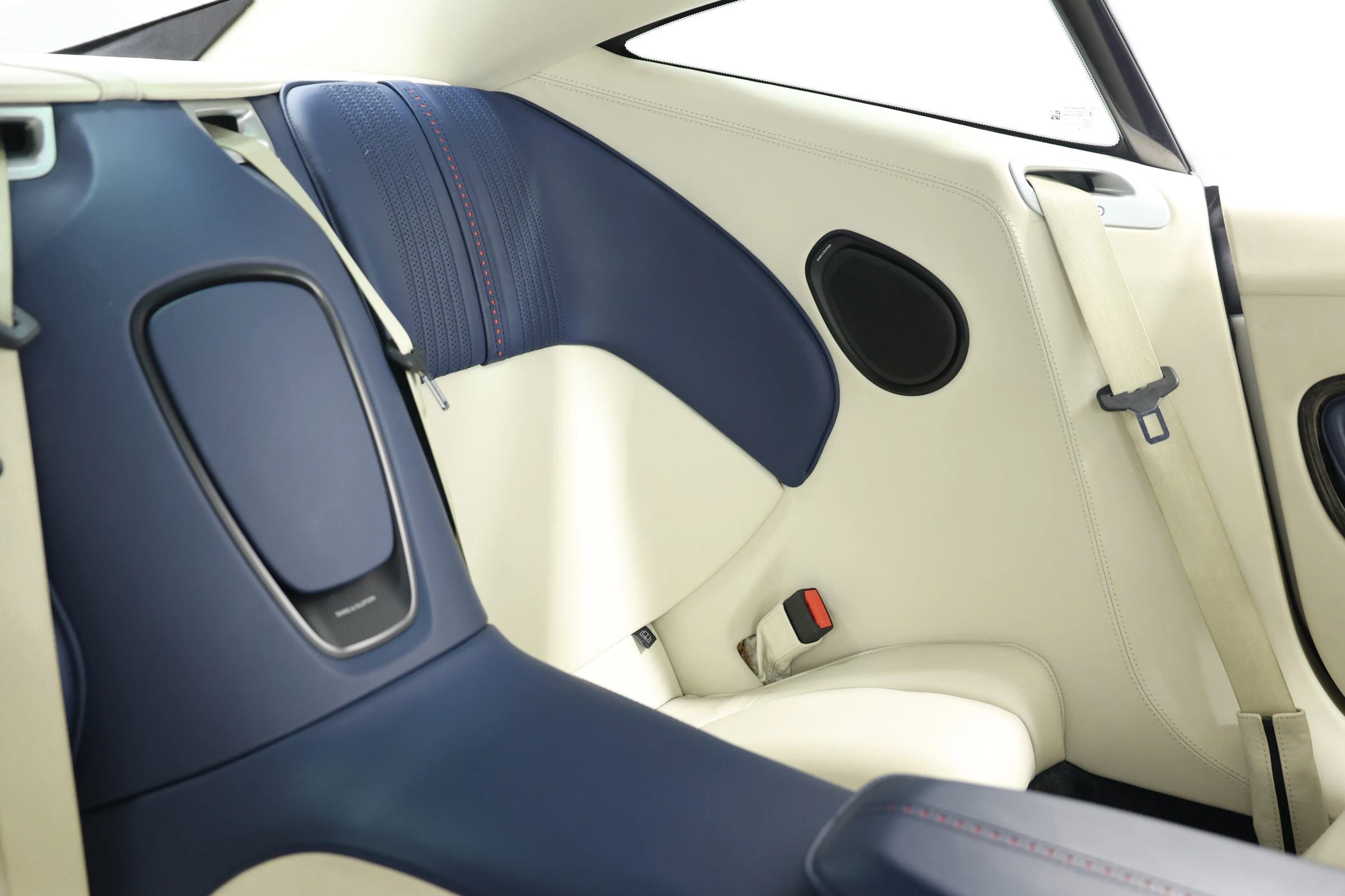 Used 2017 Aston Martin DB11 V12 image 78