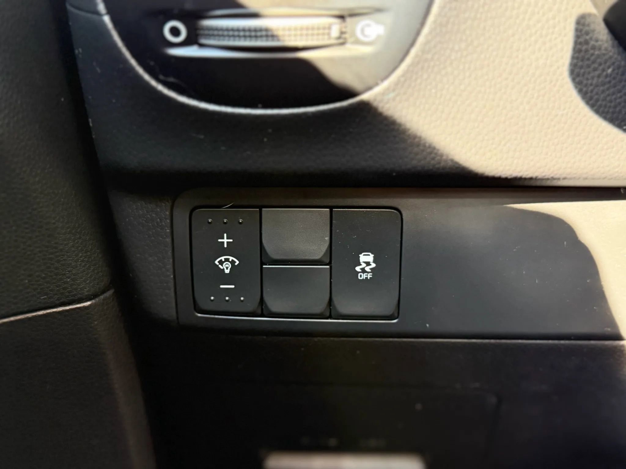 Used 2014 Kia Soul + image 35