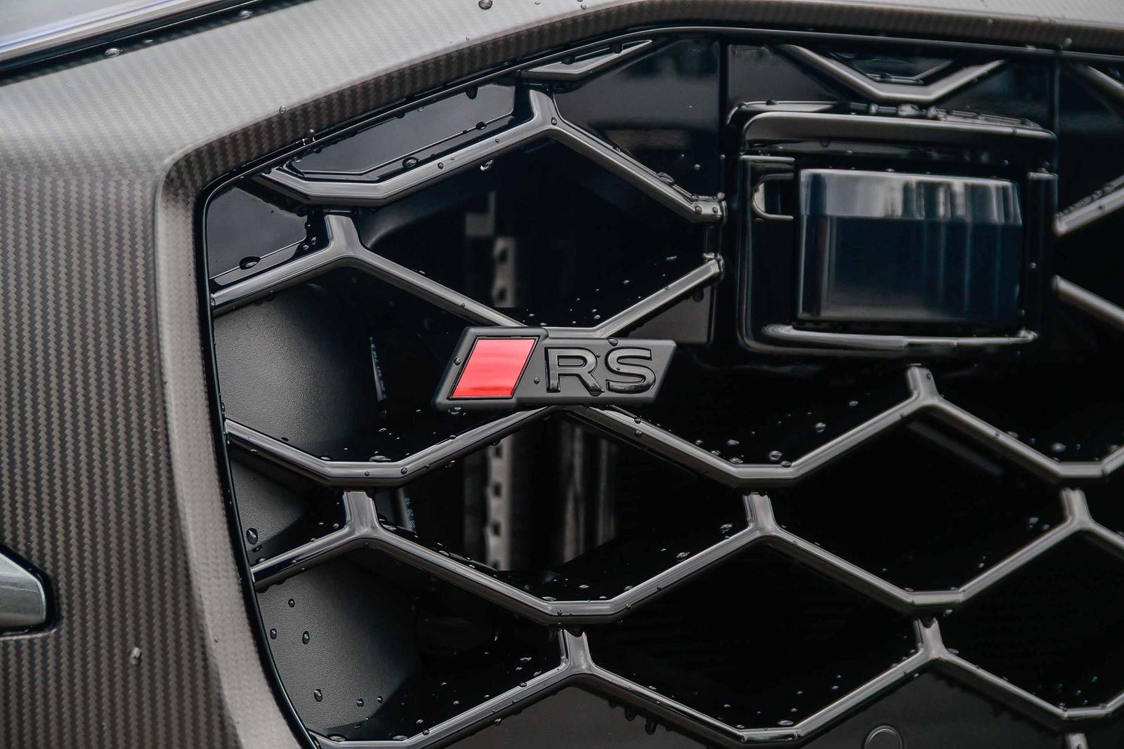 New 2026 Audi RS Q8 performance image 12