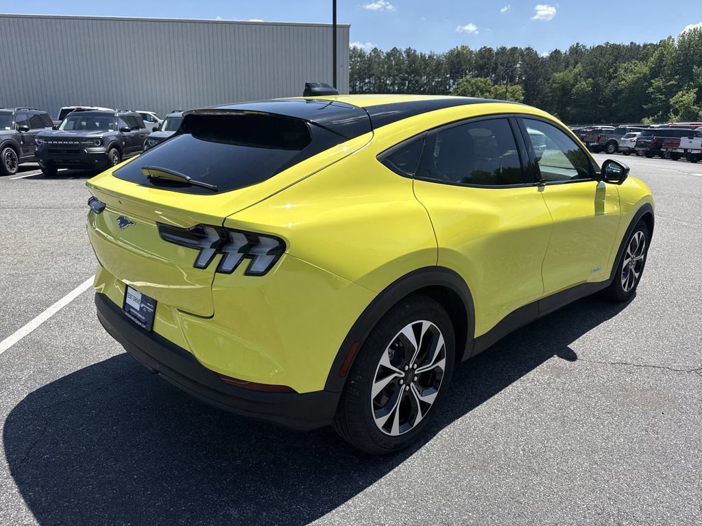 Used 2025 Ford Mustang Mach-E Select w/ Comfort Package Lite RWD image 7