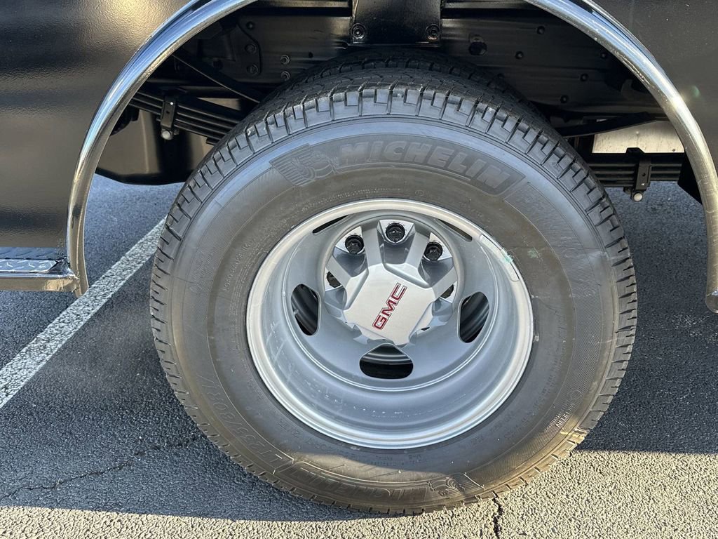 New 2025 GMC Sierra 3500 Pro w/ Convenience Package image 17
