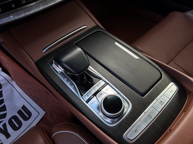 Used 2019 Kia K900 Luxury AWD/4WD image 38
