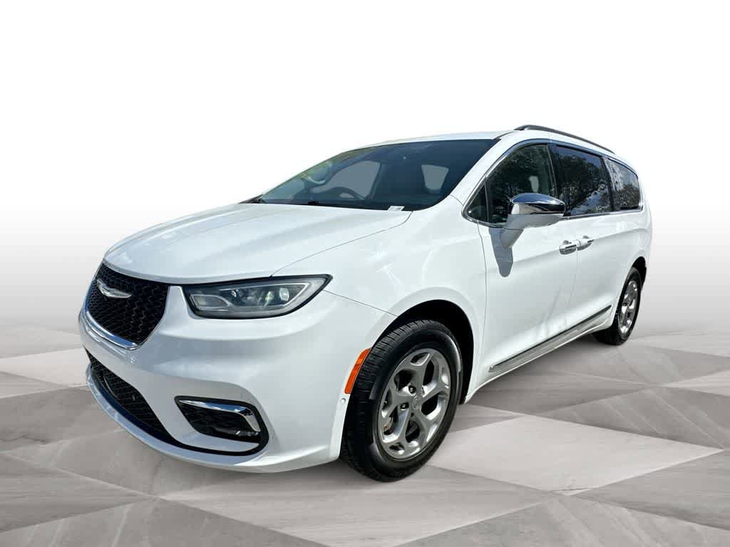 Used 2022 Chrysler Pacifica Limited image 4