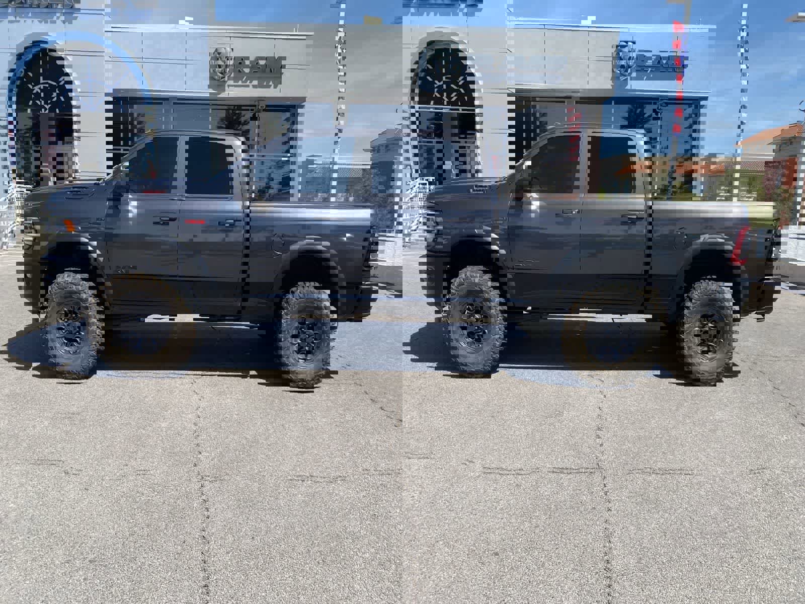 Used 2022 RAM 2500 Power Wagon w/ Level 2 Equipment Group AWD/4WD image 9