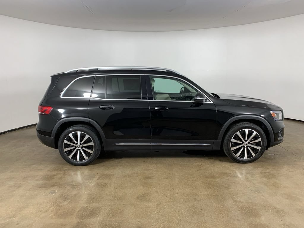 Used 2022 Mercedes-Benz GLB 250 4MATIC w/ Premium Package Lite image 7