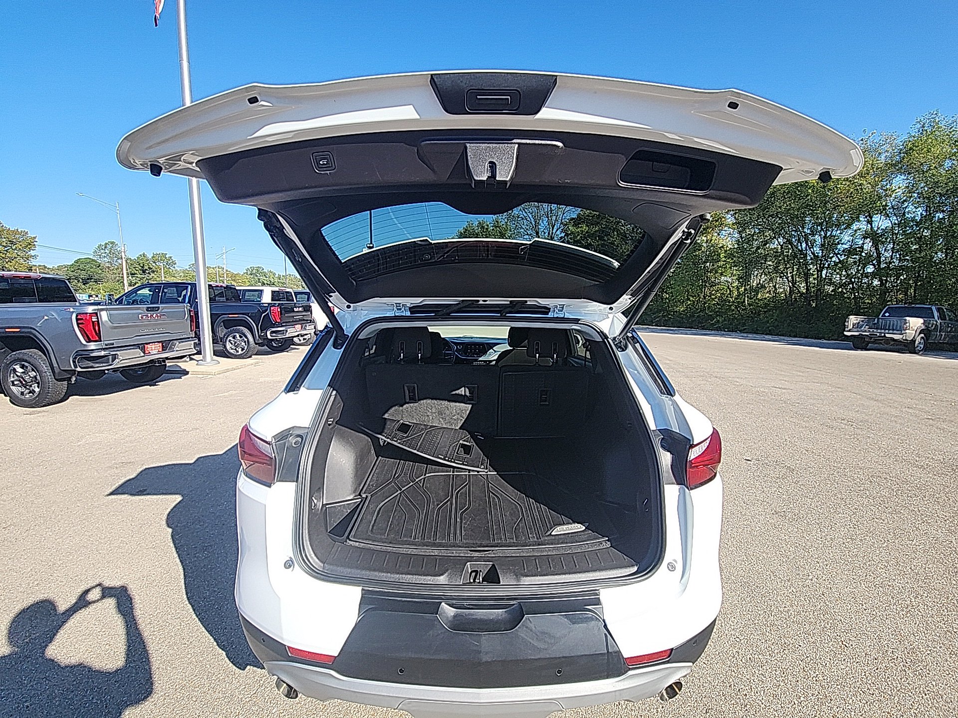 Used 2020 Chevrolet Blazer LT image 31