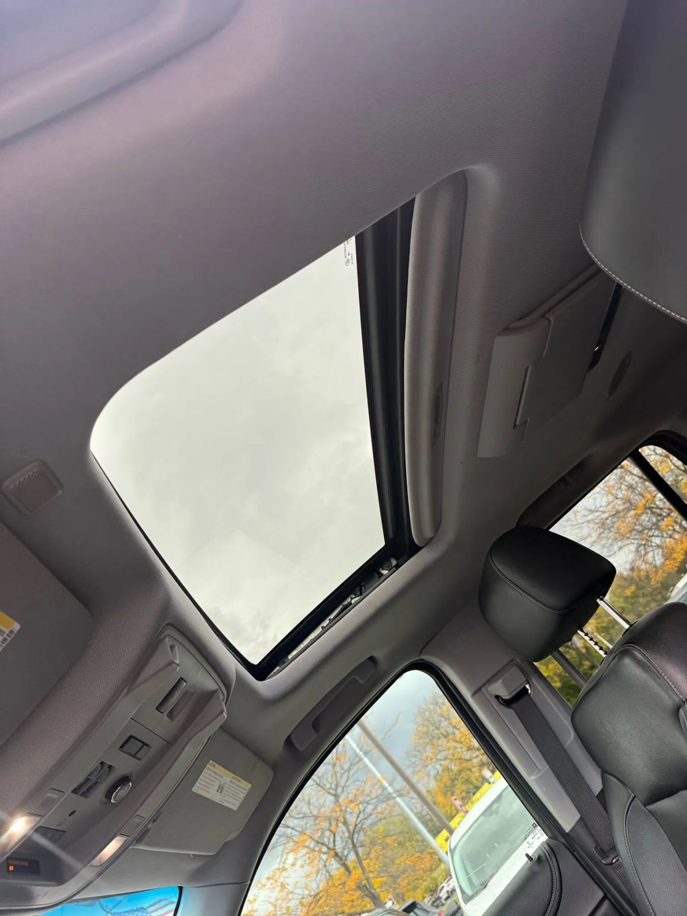 Used 2015 GMC Yukon SLT w/ Open Road Package image 20