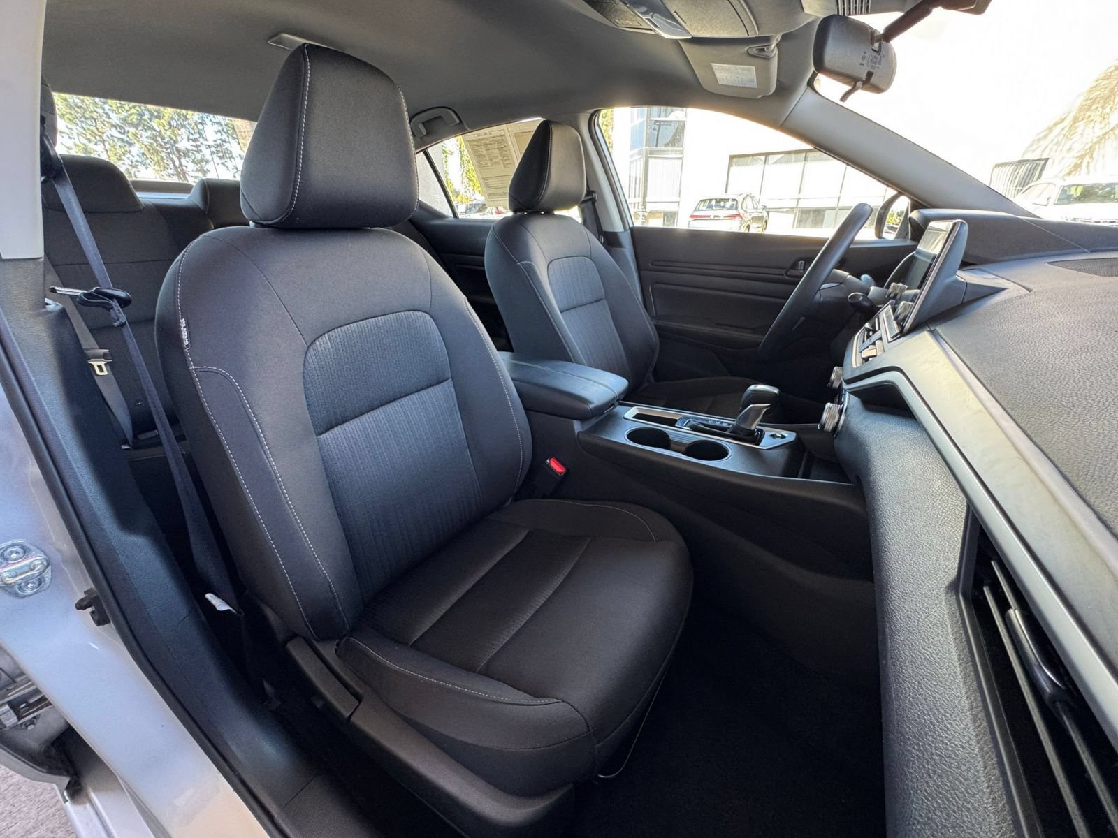 Used 2026 Nissan Altima 2.5 SV FWD image 35