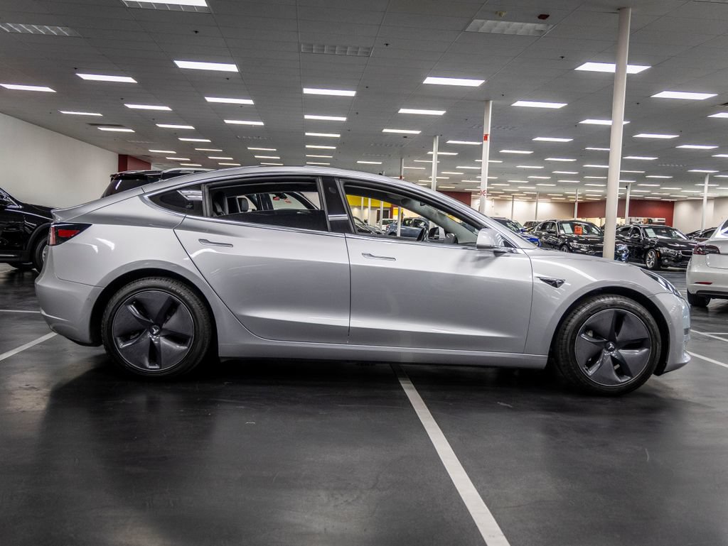 Used 2018 Tesla Model 3 Mid Range RWD image 7