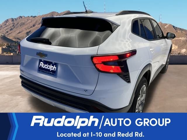 Used 2025 Chevrolet Trax LT image 5