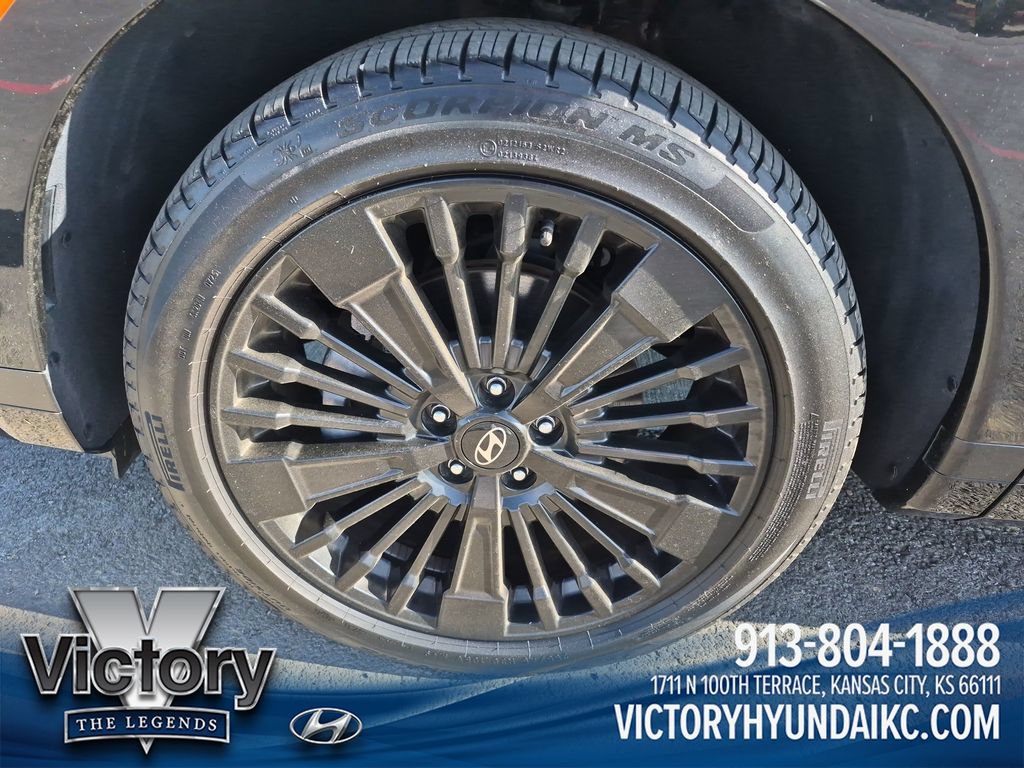 Used 2025 Hyundai Santa Fe Calligraphy FWD image 27