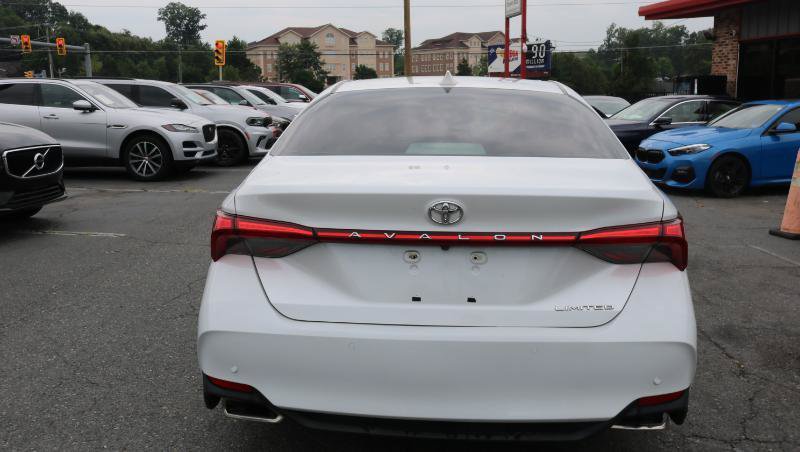 Used 2019 Toyota Avalon Limited w/ Advanced Safety Package FWD image 7