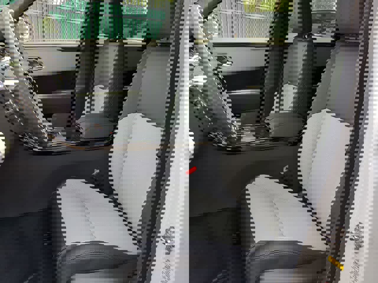 New 2026 Land Rover Range Rover Velar Autobiography image 16