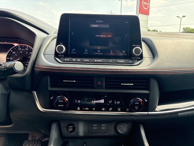 Used 2025 Nissan Rogue SV w/ Rock Creek Premium Package AWD/4WD image 23