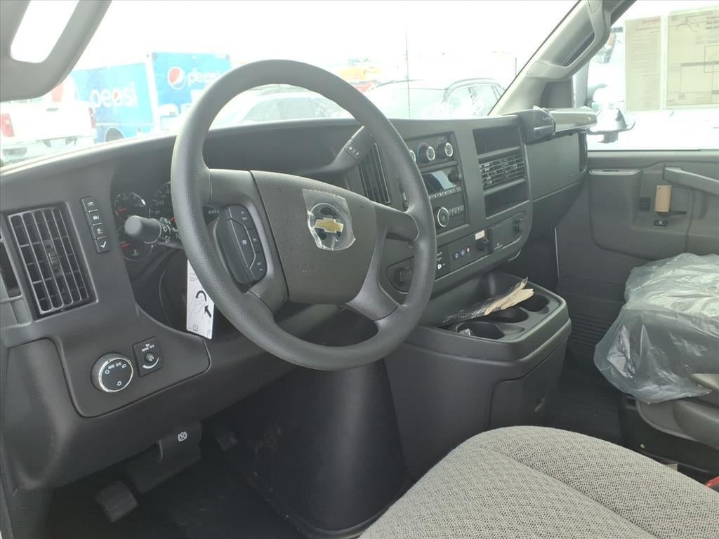 New 2024 Chevrolet Express 3500 w/ Power Convenience Package RWD image 23