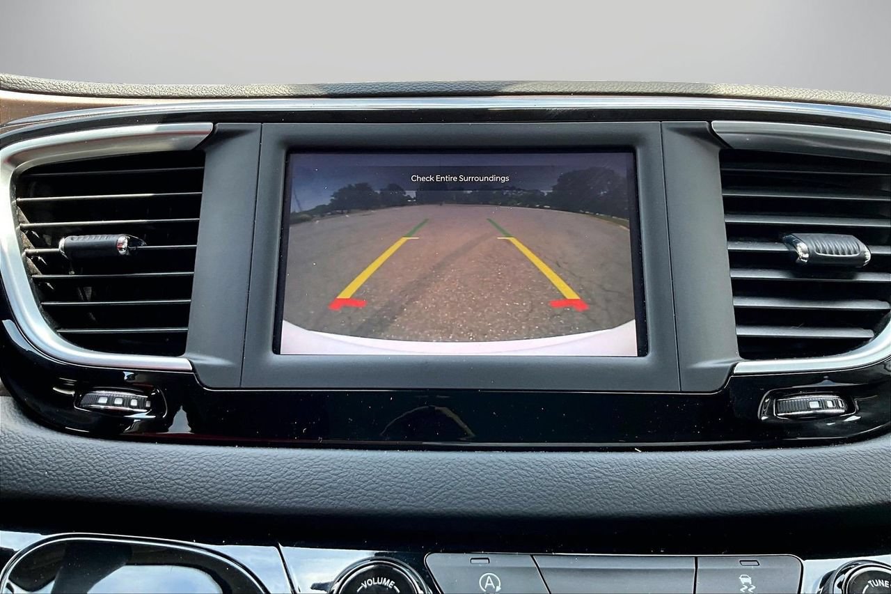 Certified 2023 Chrysler Voyager LX FWD image 13