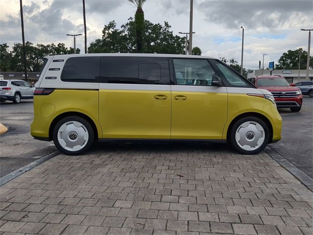 New 2025 Volkswagen ID. Buzz 1st Edition image 3
