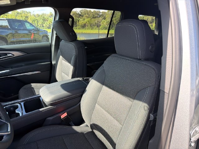 New 2027 Chevrolet Traverse LT w/ Driver Confidence Package FWD image 19