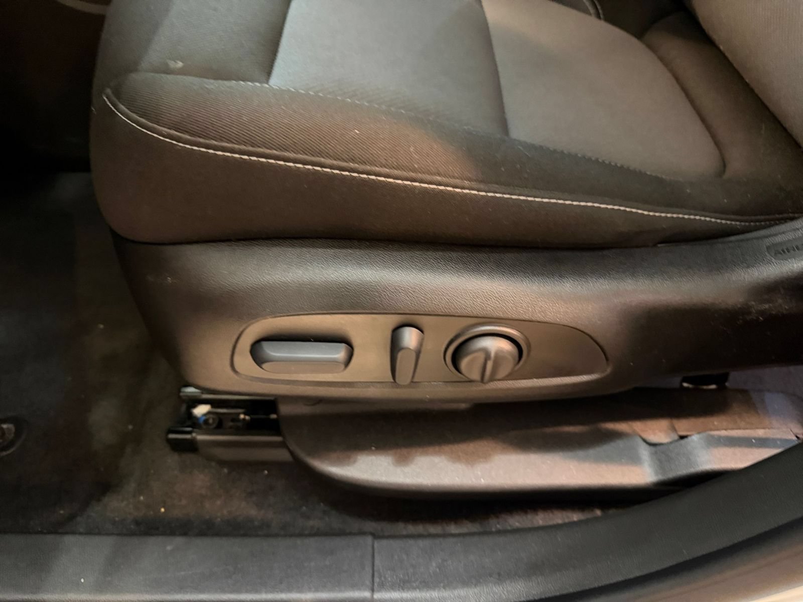 Used 2026 Chevrolet Blazer LT FWD image 21