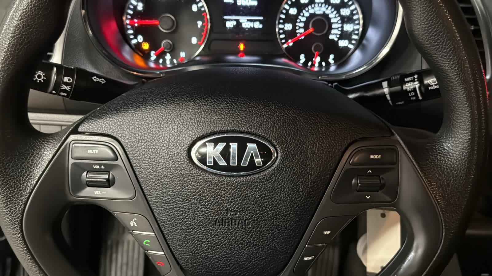 Used 2017 Kia Forte LX FWD image 11