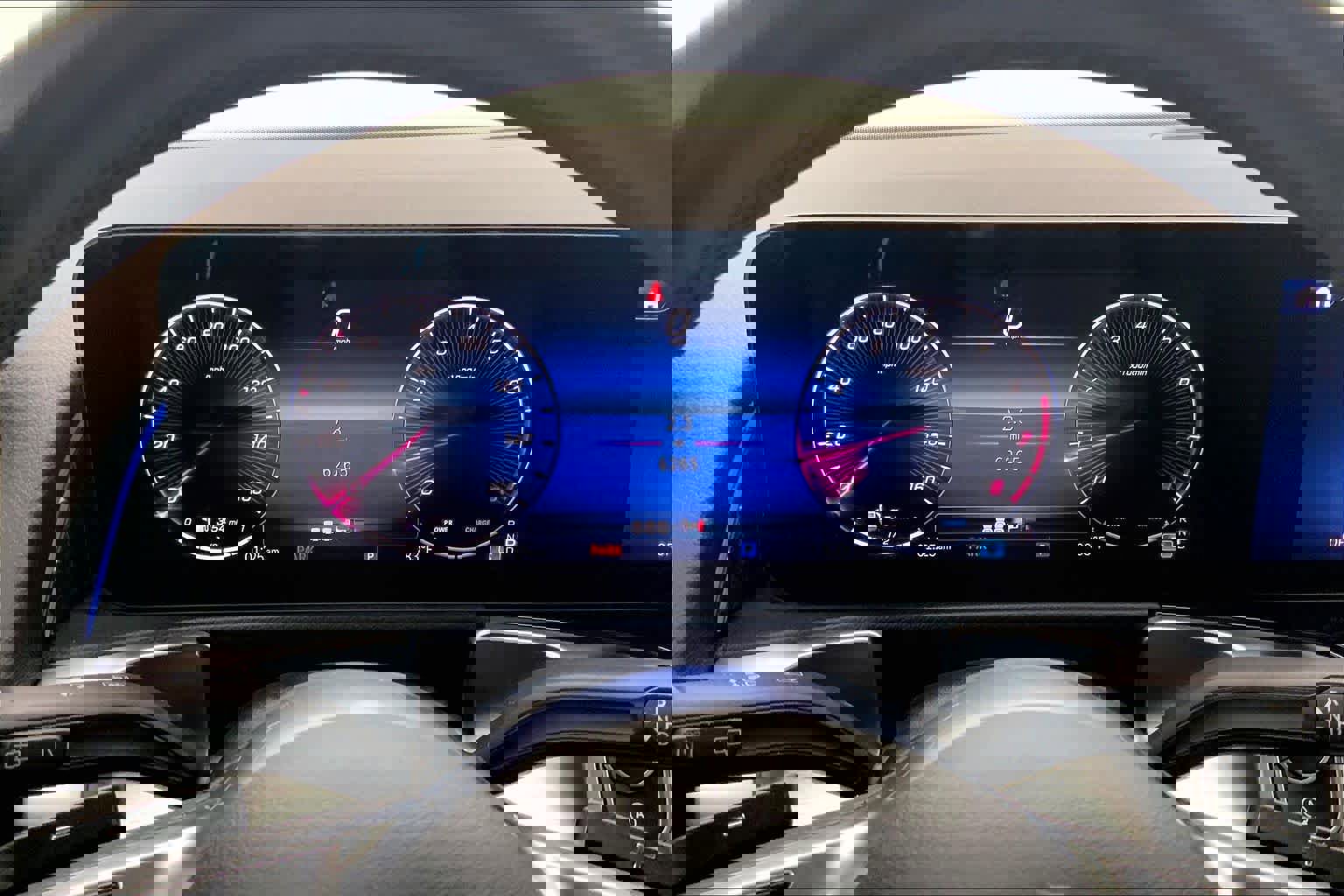 Used 2025 Mercedes-Benz GLB 250 image 23